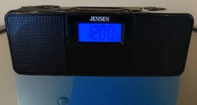 Jensen Digital AM/FM Radio/Alarm Clock/Docking Station For IPOD Model JIMS-100 - Image 1 of 4