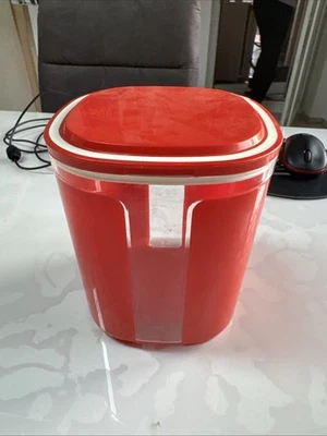 Tupperware Skyline 1,5 l rot Vorratsbehälter - Bild 1 von 4