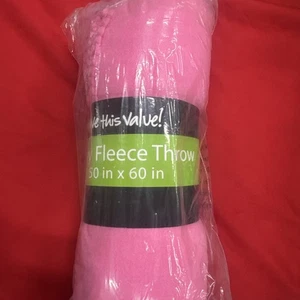 Love This Value kuscheliges Fleece rosa 50” x 60” - Bild 1 von 3