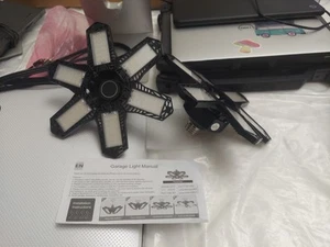 Mini Fan With Lights Attached To Fan Plugs Into Light Bulb - Picture 1 of 6