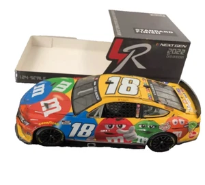 Final M&Ms 2022 diecast Kyle Busch #18 1/24 Action Racing HO ¡Envío gratuito! - Imagen 1 de 3