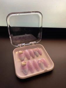 press on nails Hello Kitty - Picture 1 of 2