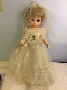 Vintage 1950s Wedding Vinyl Bride Doll 18” Eye Shadow Earrings Beautiful 3 neck - Picture 1 of 12