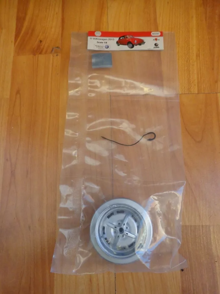DEAGOSTINI Costruire il Proprio VW Beetle Cabriolet Auto #91 Ruota di Scorta+ - Immagine 1 di 1