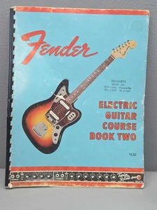 Fender E-Gitarre Book Two Gitarrenanleitung 1966 Jaguar Stratocaster - Bild 1 von 5