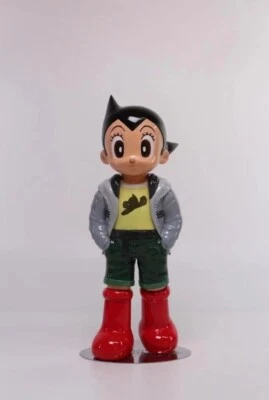 Hung Hing Toys HHTOYS 灰色外套 VerTezuka Productions Astro 男孩人偶 PVC H23CM — 第 1/2 张图片