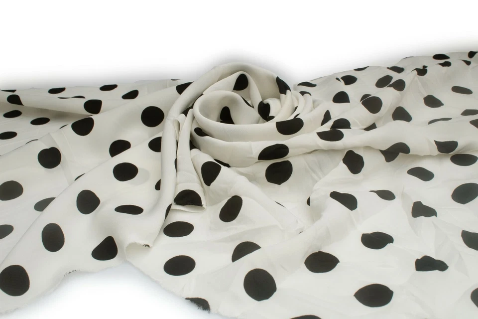 Tela estampada sedosa (Diseño Nº 7) 50 x 150 cm  Foto 1 de 1