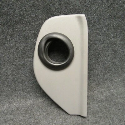 1997-05 Buick Park Avenue RH Dashboard End Cap 25665367 (172) Medium Gray 62629 - Image 1 of 3