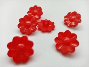 10 Red Flower Shaped Buttons 17mm 3/4" Acrylic Flower Shank Buttons Clothing  - Picture 1 of 2