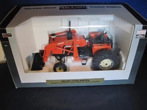 Trattore SpecCast Allis-Chalmers metallo pressofuso 6070 con caricatore 1:16 (lungo 11") nuovo con scatola - Foto 1 di 10