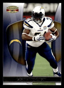 2009 Donruss Gridiron Gear #54 LaDainian Tomlinson - Picture 1 of 2