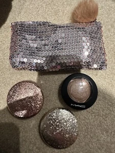 MAC Skinfinish Bundle Of 3/Rose Gold Bag ( Soft And Gentle, Whisper Of Gilt, Hap - Picture 1 of 13