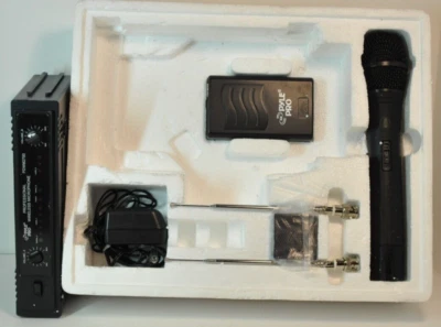 Pyle PDWM2700 Dynamic Wireless Professional Microphone - Image 1 of 4