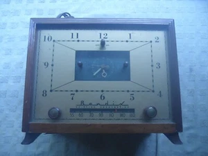 E3-2 Bendix clock radio 1950's Wooden Tube Model 753MX - Picture 1 of 11
