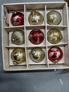 9 Piece Glass Christmas Ornaments Hand Decorated Model 1601221  Red 4 Inches - Picture 1 of 3