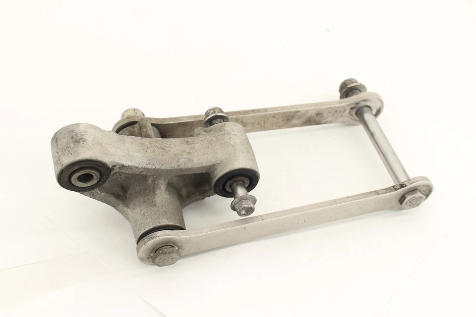 Amortiguador trasero Kawasaki Zzr600 2008 Dogbone enlace 39007-0006 39111-1163 Foto 1 de 4