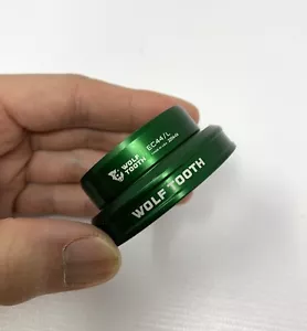 Wolf Tooth EC44/L Lower Headset Cup Green New - Picture 1 of 6