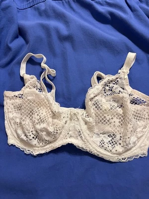 Sujetador Adore Me para mujer 34H blanco floral balconette con aros correa de encaje transparente usado en excelente estado Foto 1 de 4