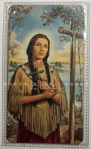 Bendita Kateri Tekakwitha, Tarjeta de Oración Sagrada Devocional Cerrada de Plástico De Colección. - Imagen 1 de 2