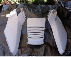 HONDA HELIX CN250 FUSION CN 250 SCOOTER Delantero 3 PC PANELES Negro Blanco Rojo - Imagen 1 de 2