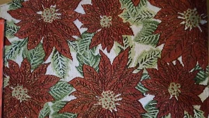 NUOVO BELLISSIMO ARAZZO NATALIZIO TOVAGLIETTA 13" X 19" Poinsettie rosse - Foto 1 di 3