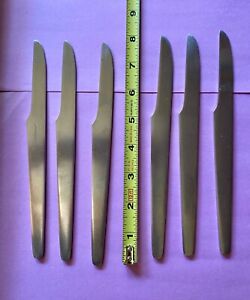 Arne Jacobsen for Anton Michelsen Stainless Steel Flatware: Six knives