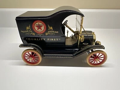 1913 Ford Model T Texaco Delivery Truck Limited Edition - Image 1 of 4