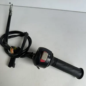 SUZUKI TU250X TU 250 X 2012 Right hand switch block controls throttle tube cable - Picture 1 of 13