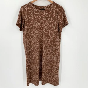 J Jill Wearever Collezione A-Line T-Shirt Abito Pois Tan Donna Medium - Foto 1 di 7