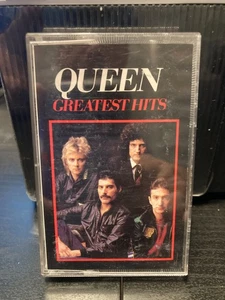 QUEEN GREATEST HITS 1981 UK VERSION LATER PRESSING DOLBY NOISE REDUCTION USED - Picture 1 of 3