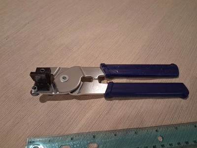 QEP Handheld Tile Cutter With Tungsten Carbide Scoring Wheel Up To 1/4" - Image 1 of 3
