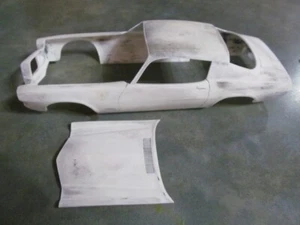 Camaro SS 1970 edición anual modelo AMT carrocería desnuda - Imagen 1 de 6