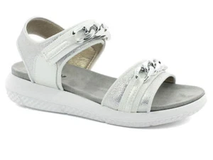 Inblu Sandalo Donna Talent C/Zeppa, Strappo ed Accessorio - 001 (Bianco/Argento) - Imagen 1 de 5