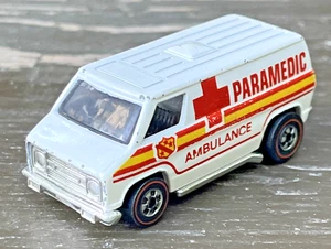 Vintage Hot Wheels REDLINE White Paramedic Super Van Ambulance 1974 Hong Kong - Picture 1 of 14