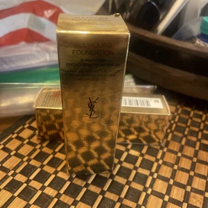 Yves Saint Laurent All Hours  Concealer Color DW5 0.50oz NIB - Picture 1 of 2