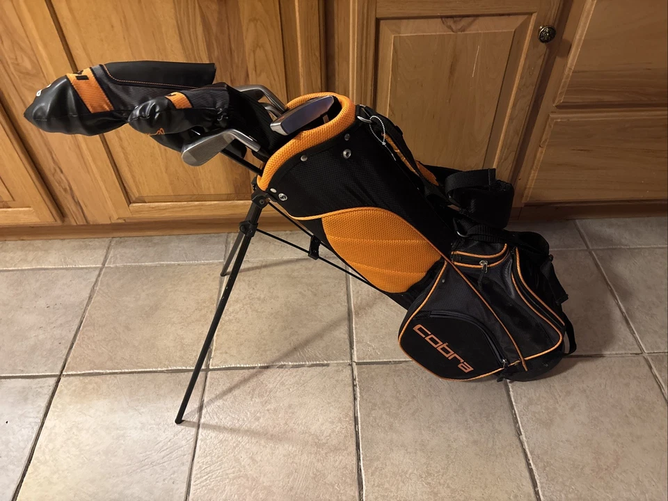LH Cobra King Junior JR Golf Set 7 Club Driver 3W 5H 7-9-SW Putter Bag #O007 - Image 1 of 4