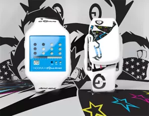 *Nuovo di zecca* Orologio Limitato SOLO 800 MADE* Nooka x GOMMI ARCADE Edizione Limitata Zub Zot - Foto 1 di 5