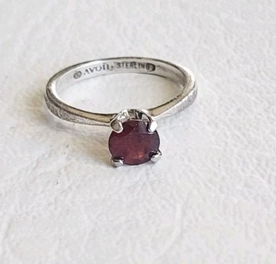 Vintage Avon Sterling Silver Solitaire Garnet Ring Size 5 - Image 1 of 4