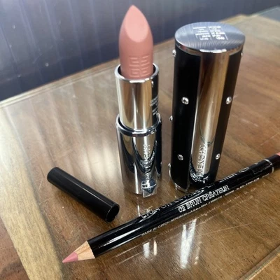 Lápiz labial mate de terciopelo transparente Givenchy Nude Combo Le Rouge 10 + 02 delineador Brun Foto 1 de 4