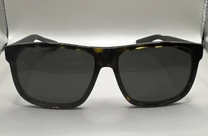 Gafas de sol Gucci GG0010S. Longitud de sien de 145 mm. Altura de lente de 50 mm. - Imagen 1 de 11