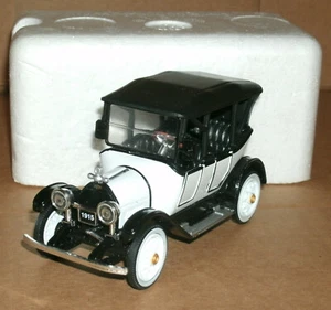 1/32 Scale 1915 Chevrolet Baby Grand Classic Diecast Model - New Ray SS-C5090 - Picture 1 of 6
