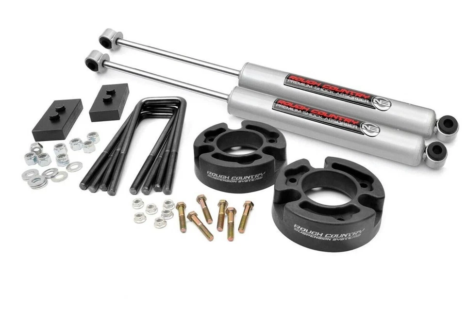 Rough Country 57030 2.5" Suspension Leveling Lift Kit With Premium N3 Shocks
