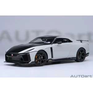 AUTOart 77511 1/18 Nissan GT-R50 by ItalDesign White/Black Resin Model - Picture 1 of 24
