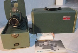 ARGUS 300 SLIDE PROJECTOR w/ OWNERS MANUAL WORKS!! - Picture 1 of 8