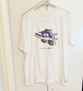 Nike SB Dunk Team T Shirt Mens Size US Large White FJ1138-100 Short Sleeve - Picture 1 of 10
