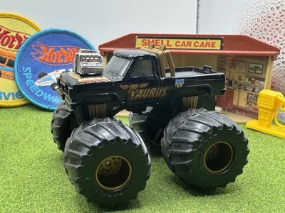 1993 Matchbox Monster Wars TAURUS Vintage RARE Monster Truck Black NM USHRA - Image 1 of 4