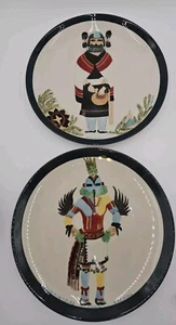 2 placas Kachina pintadas a mano cantadas por J. Engel 1976 vintage 10,5 pulgadas - Imagen 1 de 9
