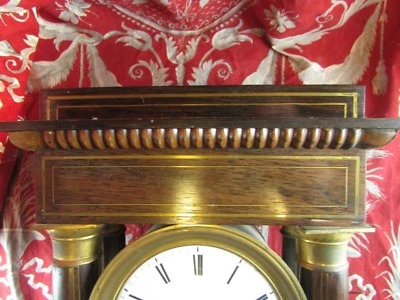 ancienne pendule XIXe Charles X palissandre filet de cuivre a colonne empire  - Photo 1/4