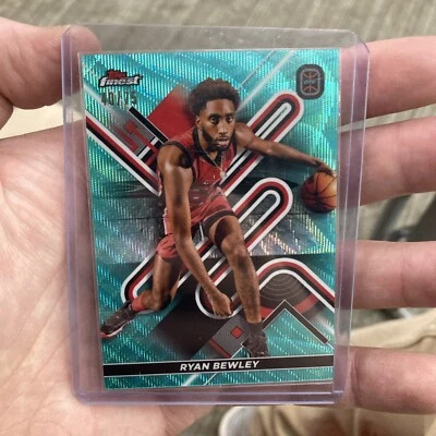 2022-23 Topps Finest OTE - Ryan Bewley #84 Aqua Wave Refractor /75  - Image 1 of 3