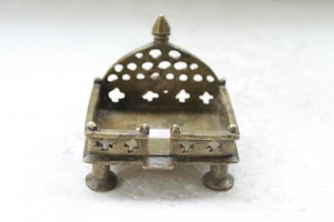 Antique Old Brass Jali Cut Unique Holy Religious Idol Statue Stand Bajot NH6038 - Picture 1 of 11